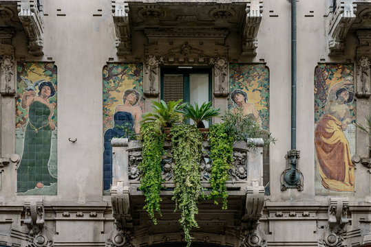 Milano, decorazioni Casa Galimberti