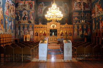 Blick in die Metropolitankathedrale Agia Trias in Bonn-Beul