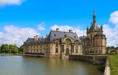 Fototapeta na wymiar The castle of Chantilly is historical and architectural monument, France.