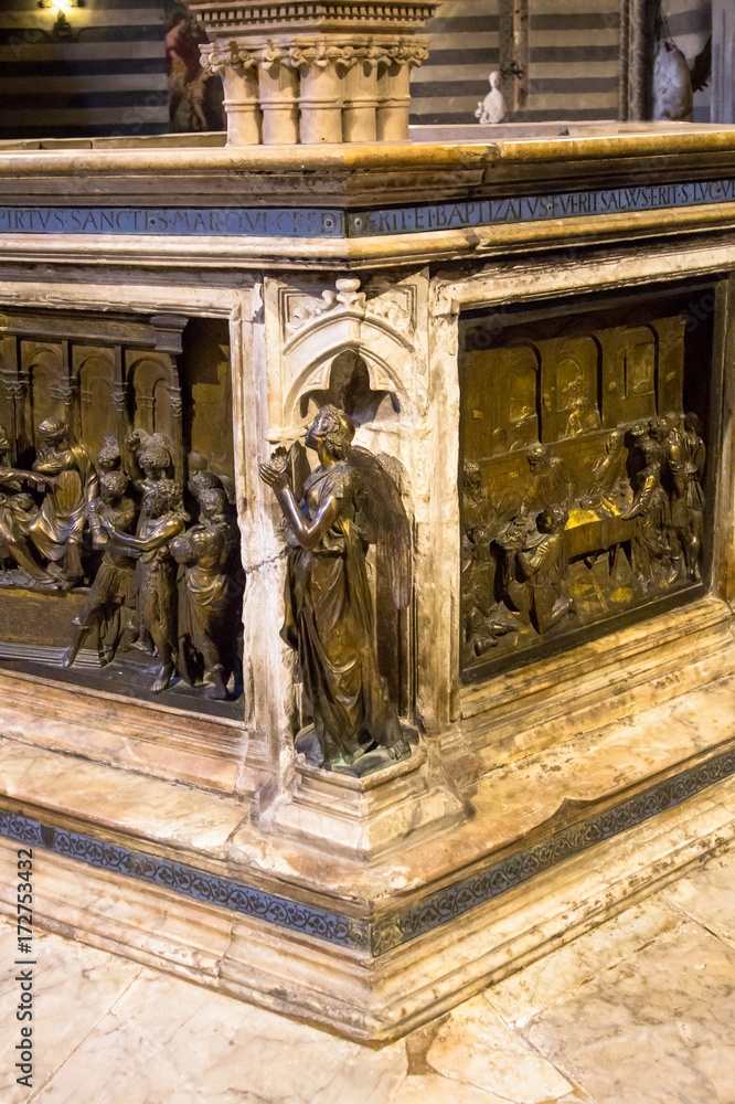 Wall mural interior of siena cathedral in tuscany, italy