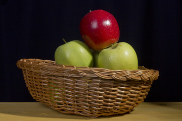 Apples in the basket