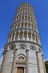 Fototapeta na wymiar the Leaning Tower of Pisa and Pisa Cathedral in Italy. 