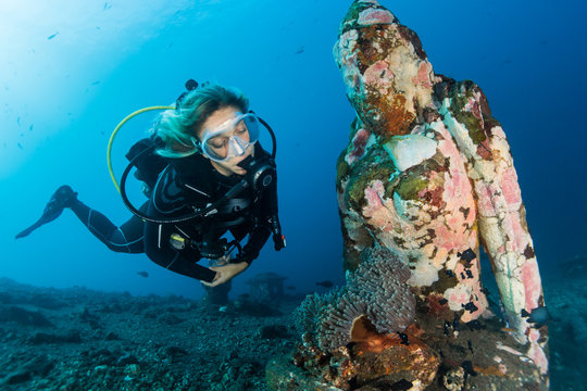 Diver exploring Bali