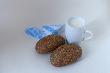rye bread with milk