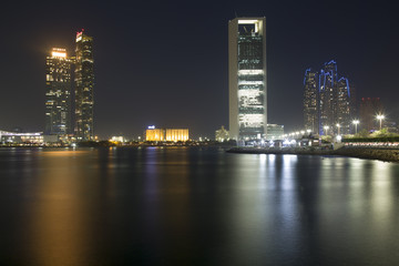 Fototapeta na wymiar Abu Dhabi Cityscape