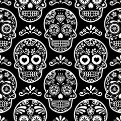 Naklejka premium Mexican sugar skull vector seamless pattern on black, Halloween white candy skulls background, Day of the Dead celebration, Calavera design 