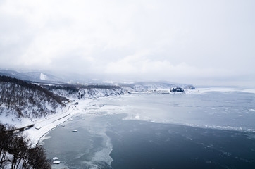 冬の知床　流氷に覆われたオホーツク海　ウトロ・北海道