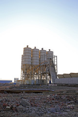 Concrete mixing silo, site construction facilities.