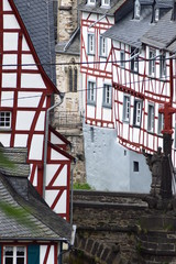 mittelalterliche Brücke in Monreal in der Eifel 3