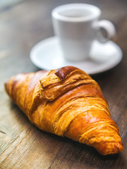 Croissant & Kaffee