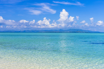 Fototapeta na wymiar 珊瑚礁の美しい竹富島のコンドイ浜