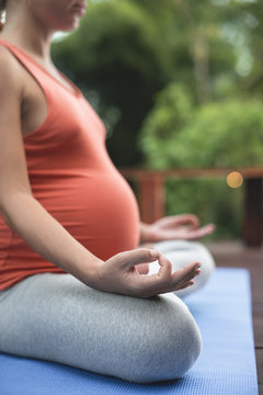 Pregnant Yoga