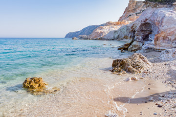 La spiaggia di Kastanas a Milos, arcipelago delle isole Cicladi GR