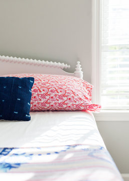 Teen bedroom details in Boho style
