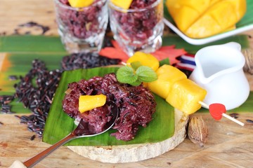 Black sticky rice with custard  , Thai dessert