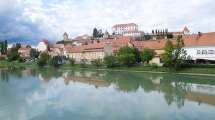Fototapeta na wymiar embankment of the river Drava