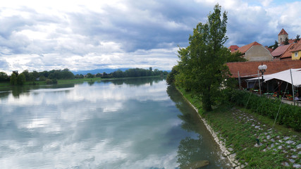 Fototapeta na wymiar embankment of the river Drava