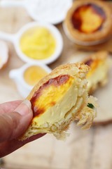 Egg tart is delicious and egg in box