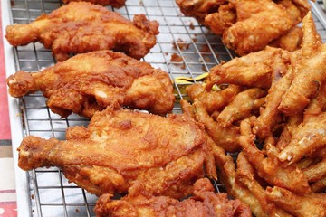 Fried chicken is delicious in the market
