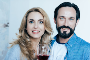 couple drinking wine