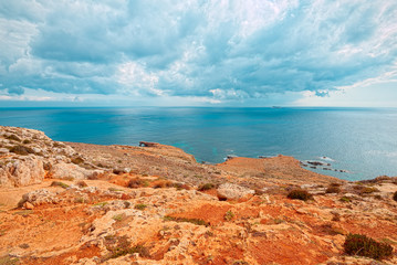 Fototapeta na wymiar Coast of Mnajdra where the megalithic temples of Malta (Qrendi)
