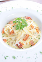 traditional italian spaghetti carbonara