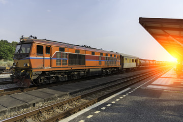 Naklejka premium Przemysł kolejowy w mieście Zmierzchu