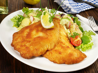 Wiener Schnitzel mit Kartoffelsalat