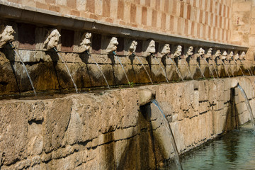 Fontana delle 99 cannelle , Aquila