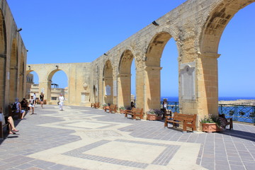 Malta: Die berühmten Arkaden über Grand Harbour in Valletta