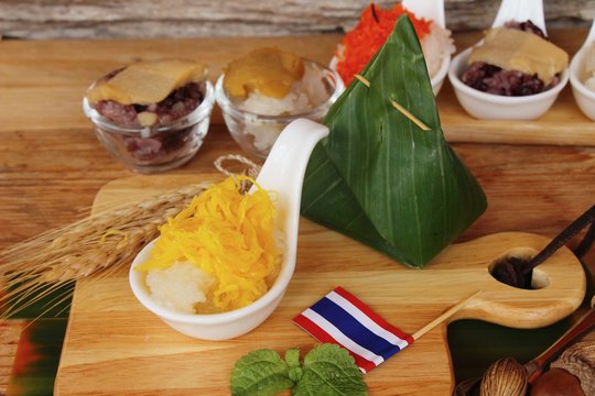 Sticky rice with custard , mixed pages ,Thai dessert