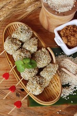 Sesame desserts and sesame seeds is delicious