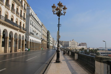 Alger la blanche, Algérie