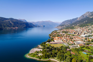Fototapeta na wymiar Mandello del Lario - Lago di Como (IT) - Vista aerea panoramica verso nord 