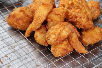 Fried chicken is delicious in the market