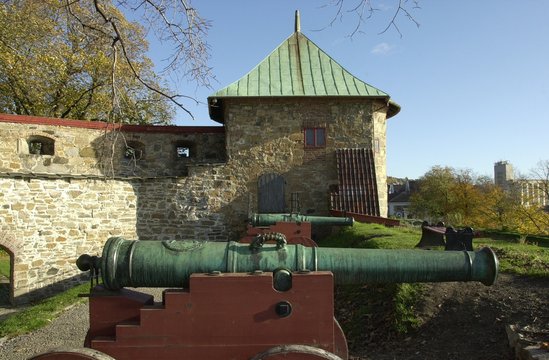 Oslo - armaty na zamku Akershus
