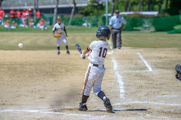 少年野球試合風景