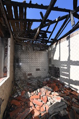 habitaci&oacute;n de construcci&oacute;n abandonada