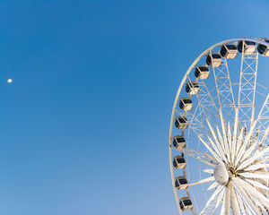 cape town ferris wheel is shining 