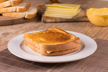 Hot cheese with toasted bread.