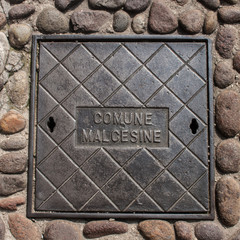 Straßendeckel
