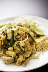 Chicken Pad Thai