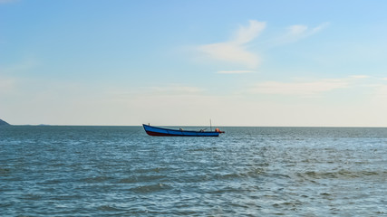 Obraz premium Boats near the shore in beautiful South Goa, India