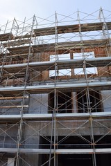 建設工事現場の足場