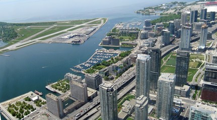 Fototapeta premium Aerial panorama of Toronto, Ontario, Canada.