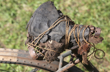 broken saddle of an old bike