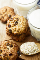 Oatmeal cookies with raisins
