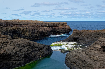 Fototapeta na wymiar Blick auf den Ozean von der Steinküste der Insel Sal, Kap Verde