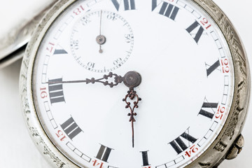 Reparation and restoration of watches