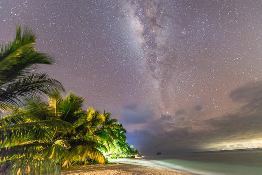 Milky way view from a tropical beach in southern emisphere, La Digue